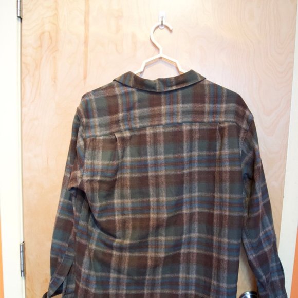 Pendleton mens wool button up shirt - Picture 2 of 3